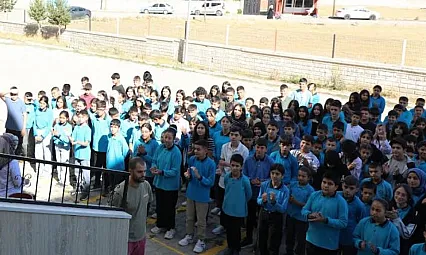 Ağrı'da 2025-2026 Eğitim Öğretim Yılı İlk Ders Zili Çaldı