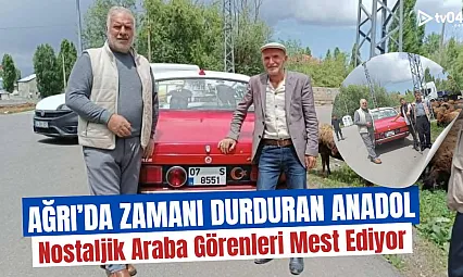 Ağrı'da Zamanı Durduran Anadol: Yeşilçam Afişleriyle Süslenen Nostaljik Araba Görenleri Mest Ediyor