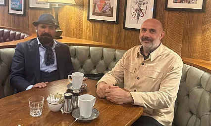 Ağrı Eski Milletvekili Cemal Kaya, Şivan Perwer ile Londra'da Barış İçin Buluştu