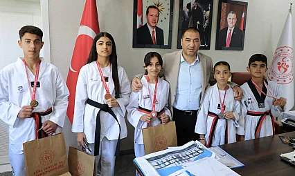 Ağrı'nın Taekwondo Yıldızları Şanlıurfa'da Zirveye Çıktı!
