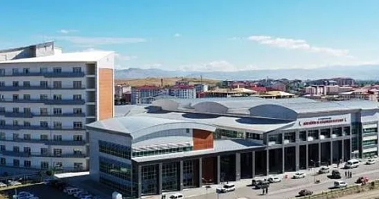 Ağrı Eğitim ve Araştırma Hastanesi'nde Bir Günde 5 Bin 17 Hasta