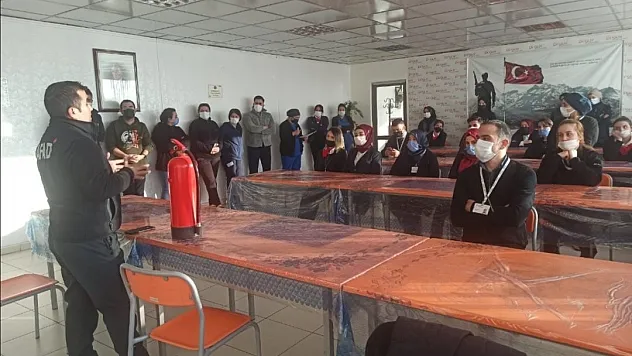 Sağlık çalışanlarına afet tatbikatı
