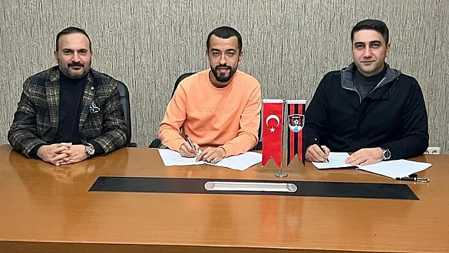 Vanspor FK, Mehmet Özdiraz ile anlaştı
