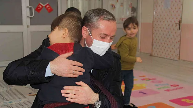 Ağrı Milli Eğitim Müdürü Kökrek'in okul ziyaretleri