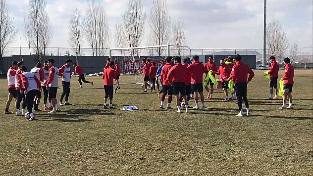 Elazığspor'da 1954 Kelkit Belediyespor hazırlıkları sürüyor
