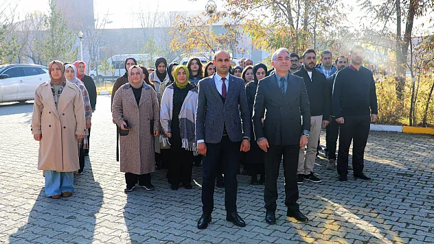Ağrı'da 10 Kasım: Atatürk, Ebediyete İntikalinin 87'nci Yılında Anıldı