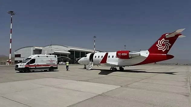 Ağrı'da Doğan Kalp Hastası Bebek, Uçak Ambulansla Ankara'ya Sevk Edildi
