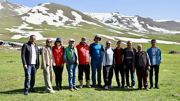 Ağrı'da Evliya Çelebi'nin Seyahatnamesi'nde geçen bölge gezginlerce ziyaret edildi