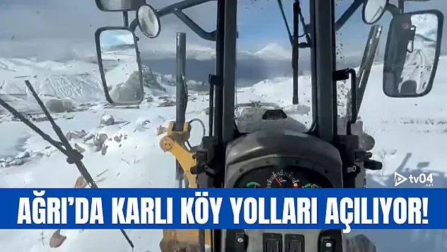 Ağrı'da Küçük Ağrı Dağı Manzarasında Karla Mücadele Çalışmaları Sürüyor