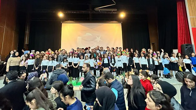 Ağrı'da 'Oyunlarla Dil Öğreniyorum' Projesiyle Renkli Etkinlikler Düzenlendi