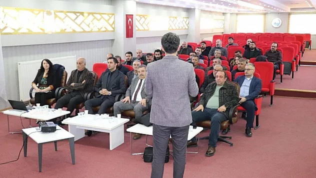 Ağrı Ticaret ve Sanayi Odası'nda Nitelikli İşgücü Yetiştirme Programı Tanıtıldı