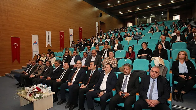 AİÇÜ'de Kooperatifçiliğin Geleceği Konuşuldu