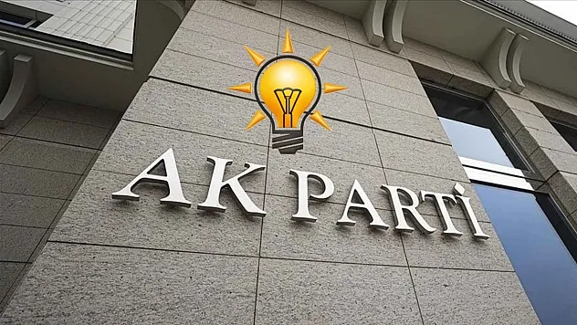 AK Parti'de Peş Peşe İstifalar: İl ve İlçe Teşkilatlarında Dikkat Çeken Değişim