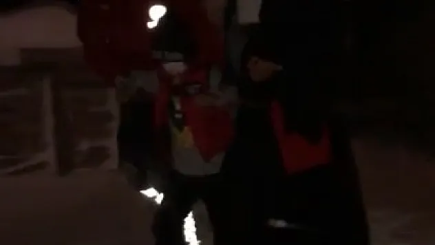 Bingöl'de UMKE, 7 yaşındaki çocuk için karlı yolları aştı
