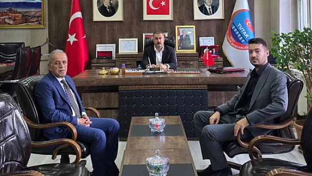 Tutak Devlet Hastanesi'nin Yeni Yönetiminden Başkan Fevzi Sayan'a Ziyaret