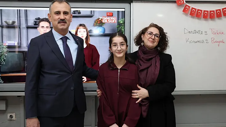 Ağrı Valisi Önder Bozkurt’tan Alparslan Ortaokulu’na ziyaret