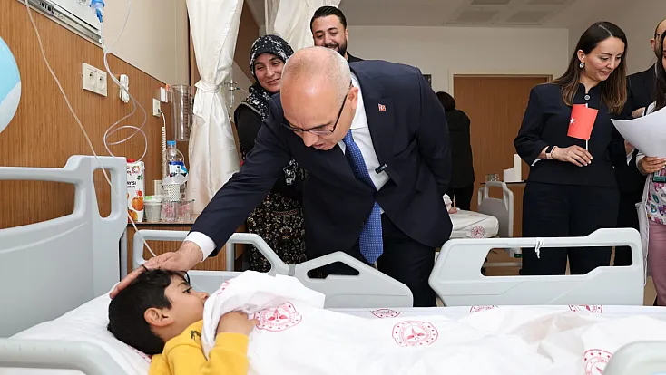 UDER ve Ağrı İl Sağlık Müdürlüğü’nden Moral Dolu 23 Nisan Etkinliği