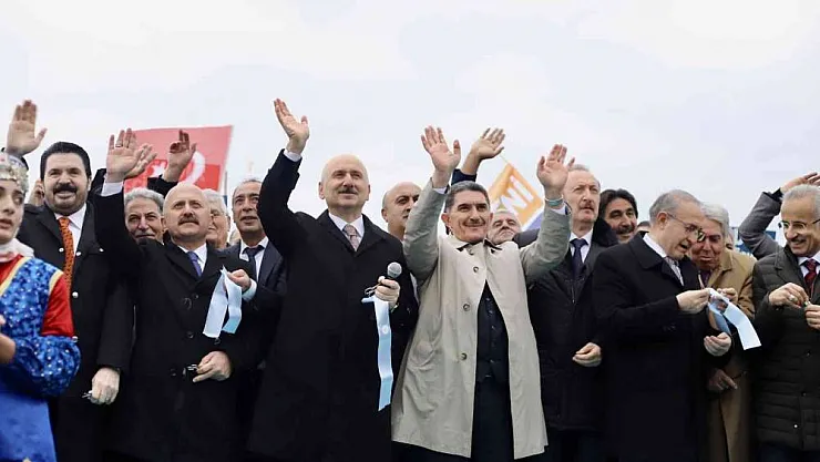 Cumhurbaşkanı Erdoğan video konferansla bağlandı: 70 kilometrelik Tutak-Patnos Yolu açıldı

