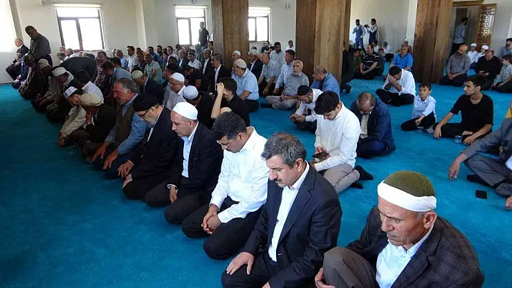Van'da İkra İlim ve İrfan Kur'an Kursu açıldı
