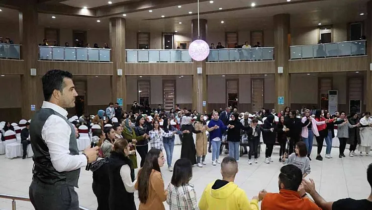 Oltu'da Togg için 3 gün etkinlik düzenlendi
