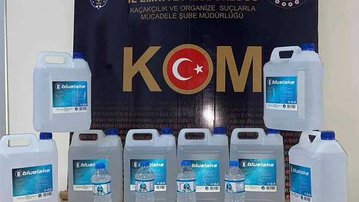 Kars'ta sahte içki ele geçirildi
