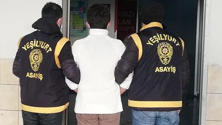 Babasını öldüren gencin sorgusu sürüyor
