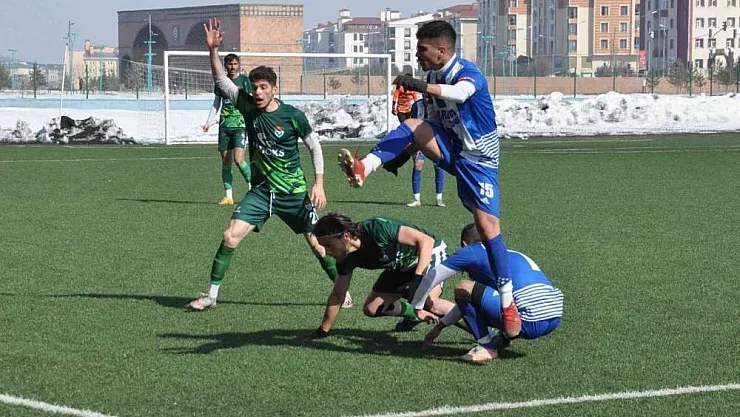 Kars 36 Spor: 3 Kağızman Gençlerbirliği Spor: 1
