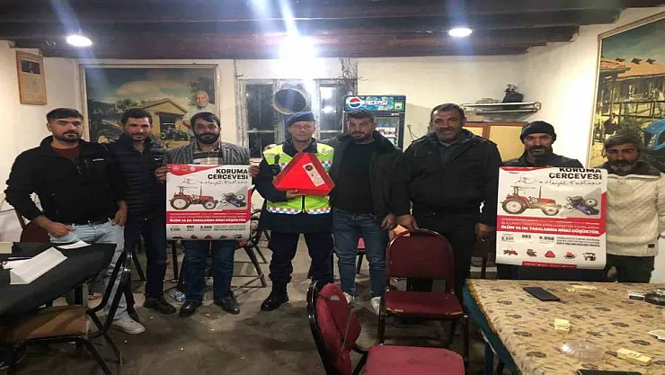 Jandarma, Ağrı'da çiftçilere yönelik trafik eğitim çalışmalarını arttırdı