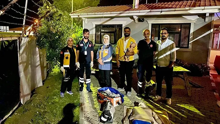 Sağlık personeline uygulamalı eğitim
