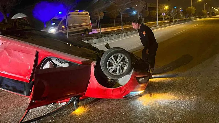 Kontrolden çıkan otomobil ters döndü: 1 yaralı
