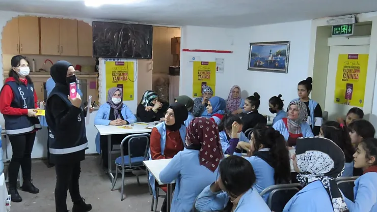 Malatya'da polis KADES'i anlattı
