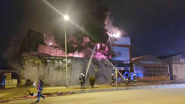 İş yerinde çıkan yangın korkuttu
