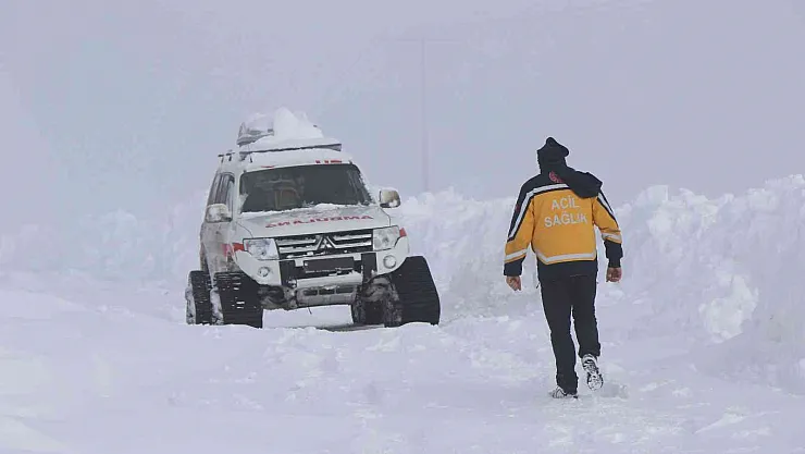 Çayırlı'da 2 kişi karbonmonoksit gazından zehirlendi
