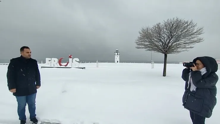 Kar yağışı en çok fotoğrafçıları sevindirdi
