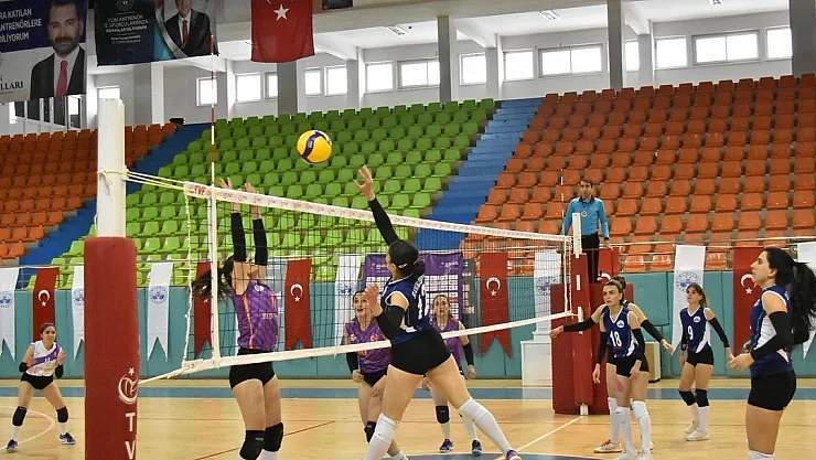 Elazığ Belediyesi Voleybol, Bağlar'a gidiyor
