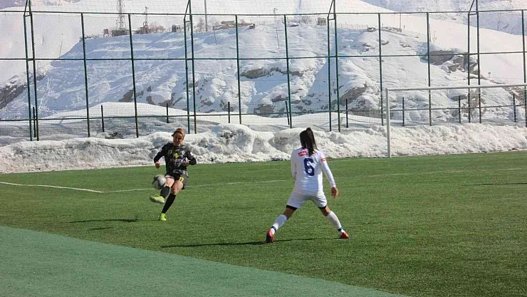 Hakkari Kadıngücü Takımı evinde berabere kaldı
