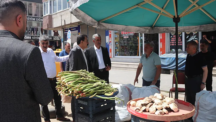 Ağrı Belediyesi kaldırımları işgal eden esnafları uyardı