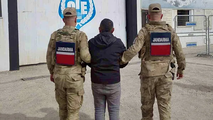 Ağrı'da 19 yıl hapis cezası bulunan firari yakalandı