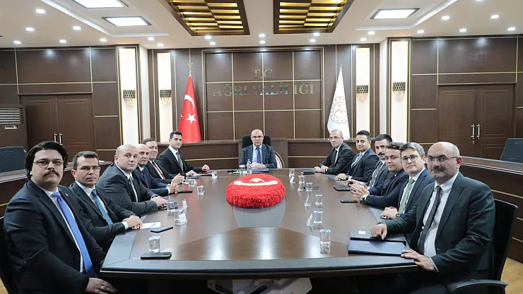 Ağrı'da Kaymakamlar Toplantısı Gerçekleştirildi