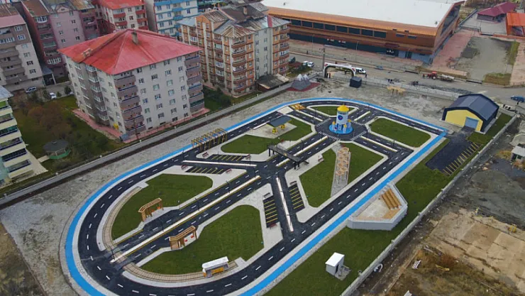 Ağrı'da Çocuk Trafik Eğitim Parkı tamamlanarak hizmet için gün sayıyor