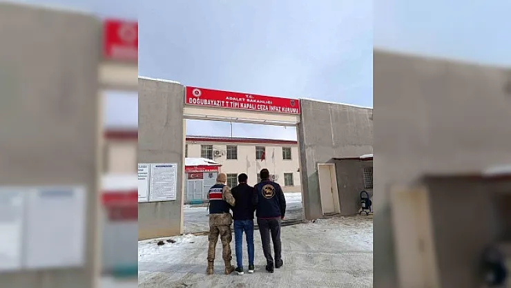 Ağrı'da toplamda 15 yıl hapis cezası olan 2 firari yakalandı