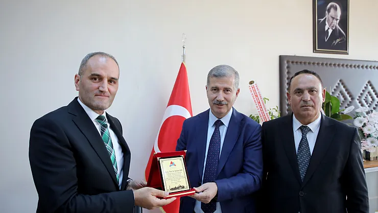 AİÇÜ'de Görev Değişimi: Prof. Dr. Mehmet Teyfur, Lisansüstü Eğitim Enstitüsü Müdürü Oldu