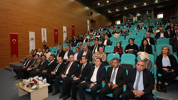 AİÇÜ'de Kooperatifçiliğin Geleceği Konuşuldu