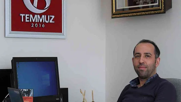 Doç. Dr. Palabıyık: 'Özellikle Cumhurbaşkanı Erdoğan usta bir siyasetçi olarak gençleri oldukça etkileyen isimlerin başında geliyor
