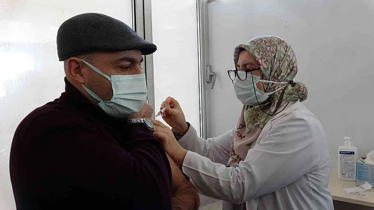 Turkovac güven verdi, ilk kez aşı oldular
