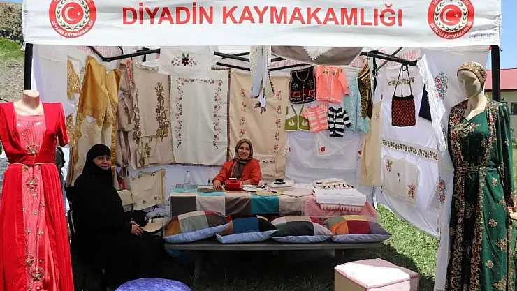 Diyadin Halk Eğitimi Merkezinden Yıl Sonu Sergisi