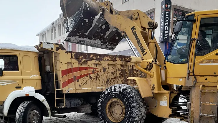 Eleşkirt Belediyesi'nden Karla Mücadele Çalışmaları