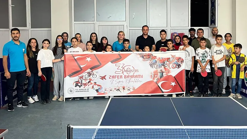 Ağrı'da 30 Ağustos Masa Tenisi Turnuvası Tamamlandı