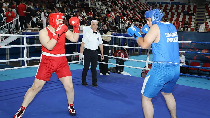 Ağrı'da 'İsmet Sarı Genç Erkekler Türkiye Ferdi Boks Şampiyonası' Görkemli Törenle Başladı