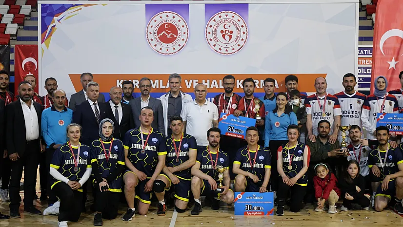 Ağrı'nın En Büyük Voleybol Turnuvasında Şampiyon: Ağrı Adalet Takımı Oldu